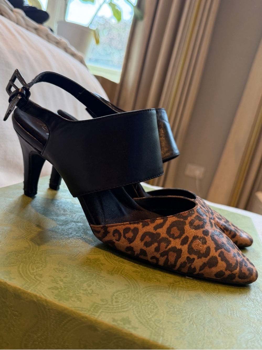 AEROSOLES Leopard-Print Pointed Slingback Heels with Black Band